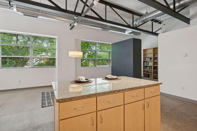 111 E Franklin Avenue 215, Minneapolis, MN 55404