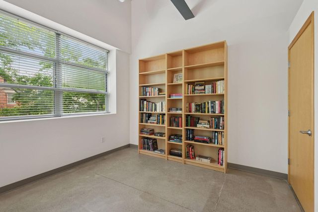 111 E Franklin Avenue 215, Minneapolis, MN 55404