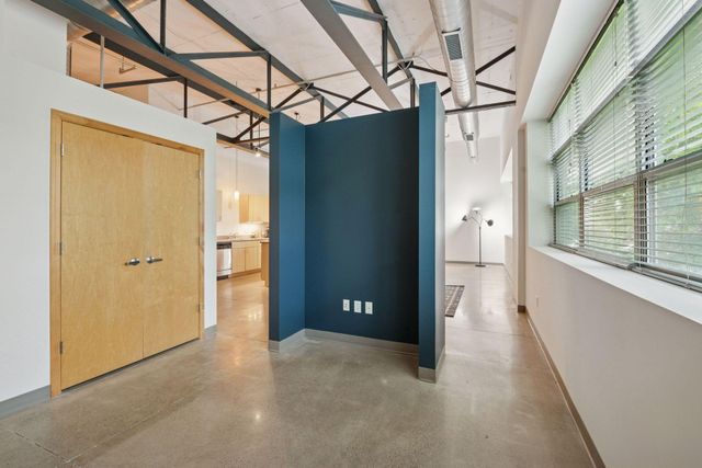 111 E Franklin Avenue 215, Minneapolis, MN 55404