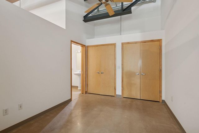 111 E Franklin Avenue 215, Minneapolis, MN 55404