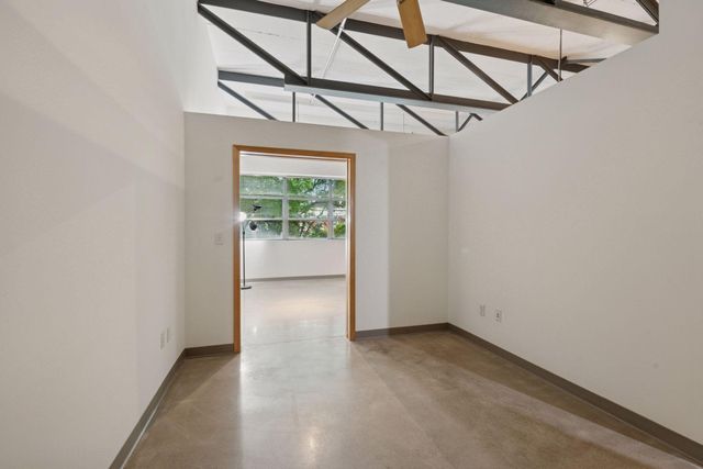 111 E Franklin Avenue 215, Minneapolis, MN 55404