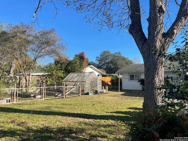 1710 Rosewood, Seguin, TX 78155