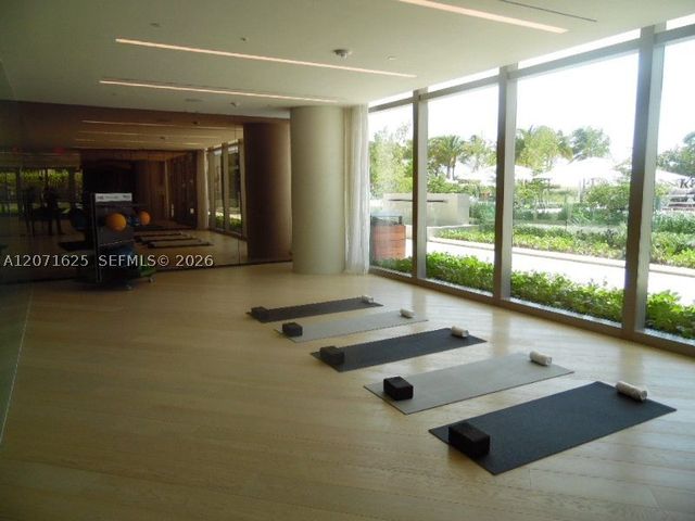 10201 Collins Ave 805, Bal Harbour, FL 33154