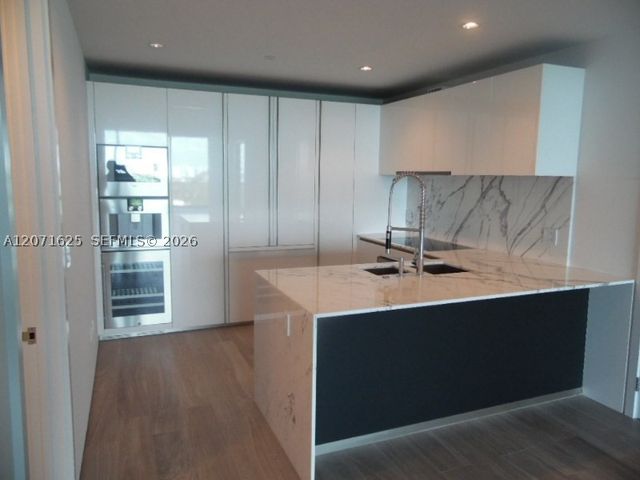 10201 Collins Ave 805, Bal Harbour, FL 33154