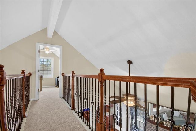 5660 Meadow Heights Drive, Shawnee, KS 66226