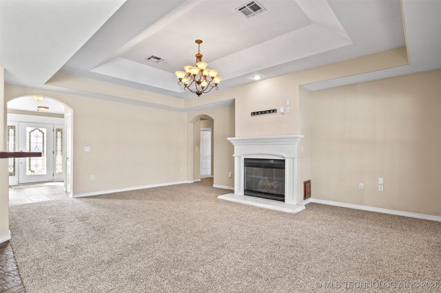 4313 W 6th Street, Skiatook, OK 74070