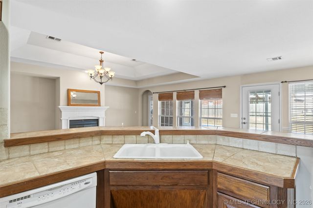 4313 W 6th Street, Skiatook, OK 74070