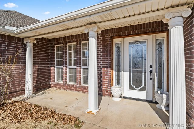 4313 W 6th Street, Skiatook, OK 74070