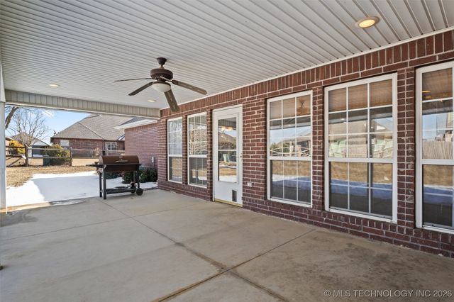 4313 W 6th Street, Skiatook, OK 74070