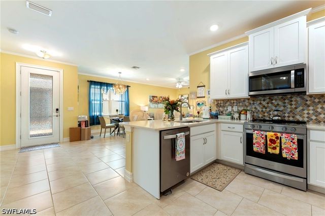 1113 Rolling Brook LN, Naples, FL 34114