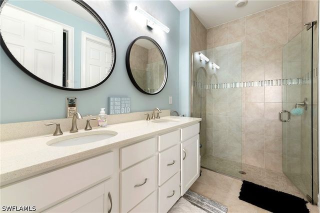 1113 Rolling Brook LN, Naples, FL 34114