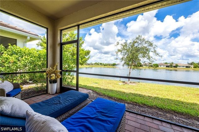 1113 Rolling Brook LN, Naples, FL 34114