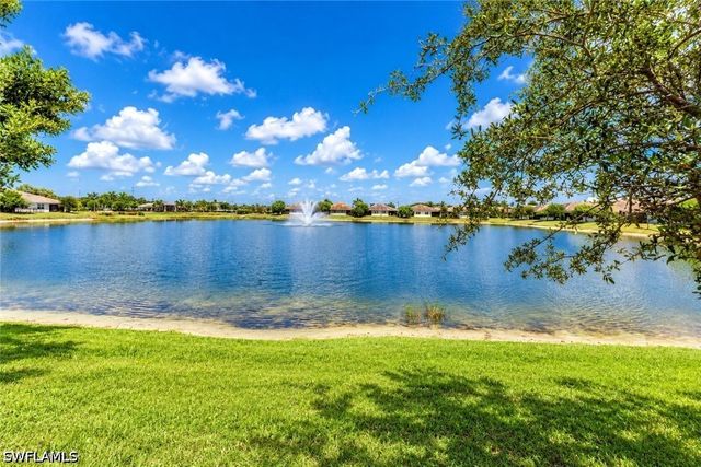 1113 Rolling Brook LN, Naples, FL 34114