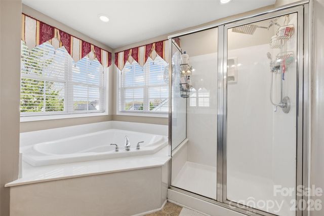 7824 Whisperingwood Drive, Harrisburg, NC 28075