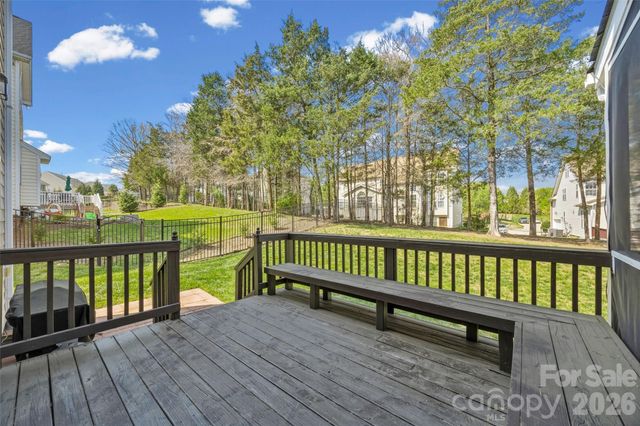 7824 Whisperingwood Drive, Harrisburg, NC 28075