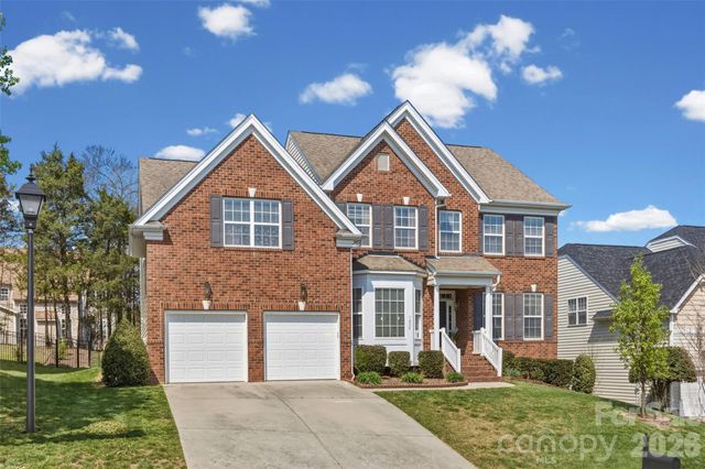 7824 Whisperingwood Drive, Harrisburg, NC 28075