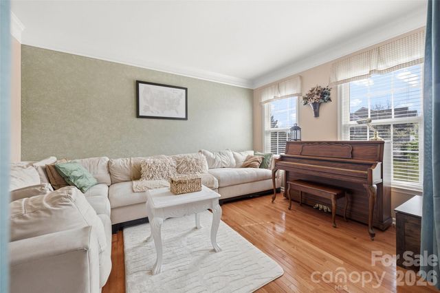 7824 Whisperingwood Drive, Harrisburg, NC 28075