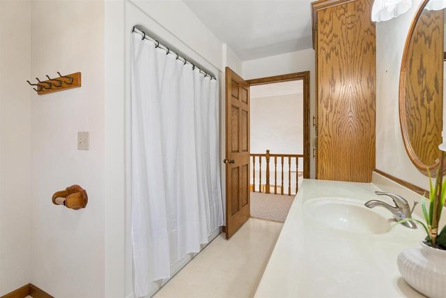 120 E GLENBROOK DRIVE, Pulaski, WI 54162