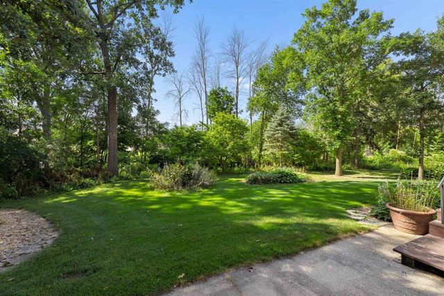 120 E GLENBROOK DRIVE, Pulaski, WI 54162