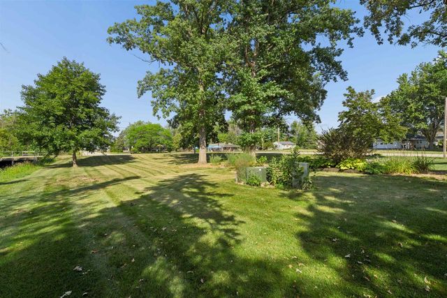 120 E GLENBROOK DRIVE, Pulaski, WI 54162