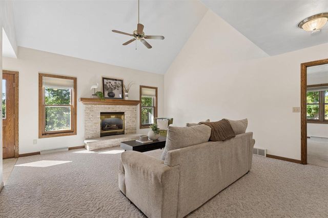 120 E GLENBROOK DRIVE, Pulaski, WI 54162