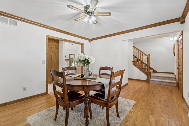 120 E GLENBROOK DRIVE, Pulaski, WI 54162
