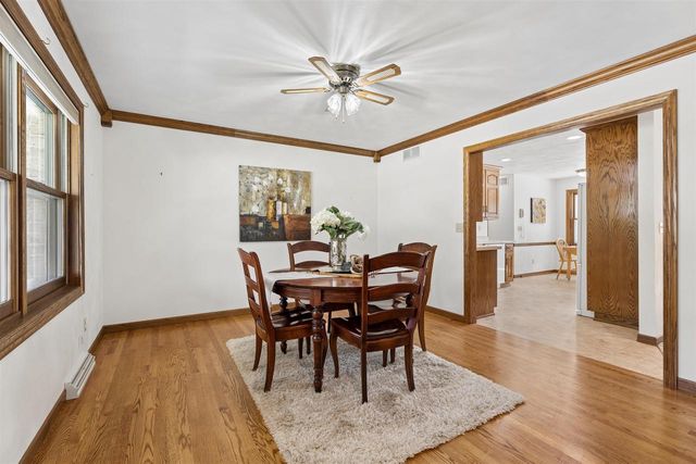 120 E GLENBROOK DRIVE, Pulaski, WI 54162