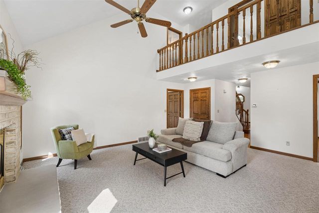 120 E GLENBROOK DRIVE, Pulaski, WI 54162