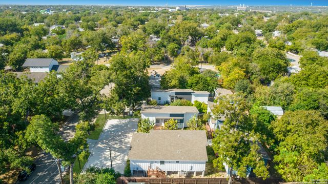 565 E Basel St # 1, New Braunfels, TX 78130