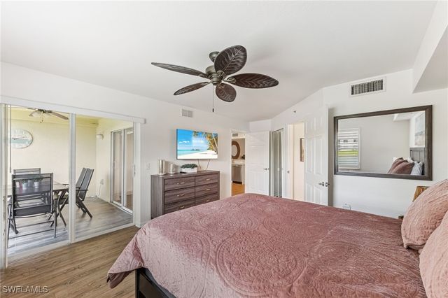 4940 Cougar CT S 104, Naples, FL 34109