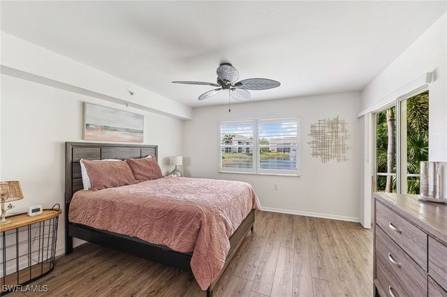 4940 Cougar CT S 104, Naples, FL 34109