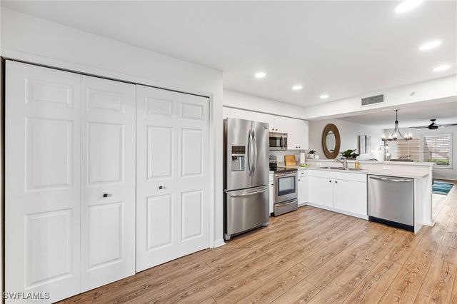 4940 Cougar CT S 104, Naples, FL 34109