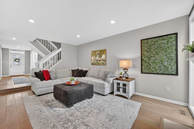 2485 Wildbrook Run, Bloomfield Hills, MI 48304