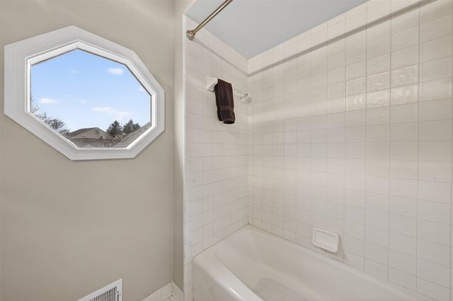2485 Wildbrook Run, Bloomfield Hills, MI 48304