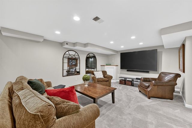 2485 Wildbrook Run, Bloomfield Hills, MI 48304