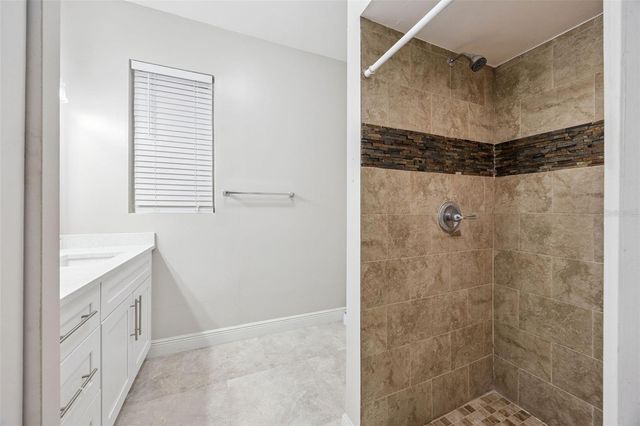 700 9TH STREET, St Cloud, FL 34769