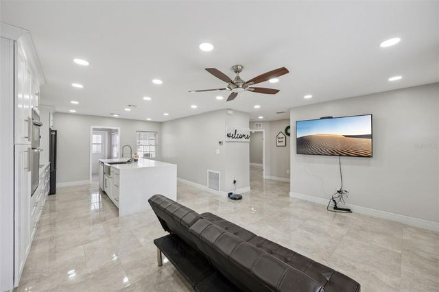 700 9TH STREET, St Cloud, FL 34769