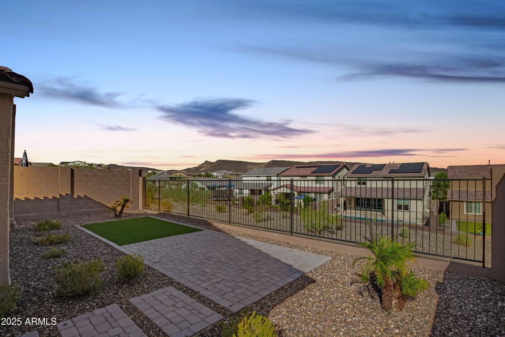 31853 N 124TH Drive, Peoria, AZ 85383 — photo 4