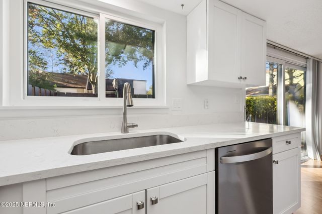 5400 LA MOYA Avenue, 24, Jacksonville, FL 32210