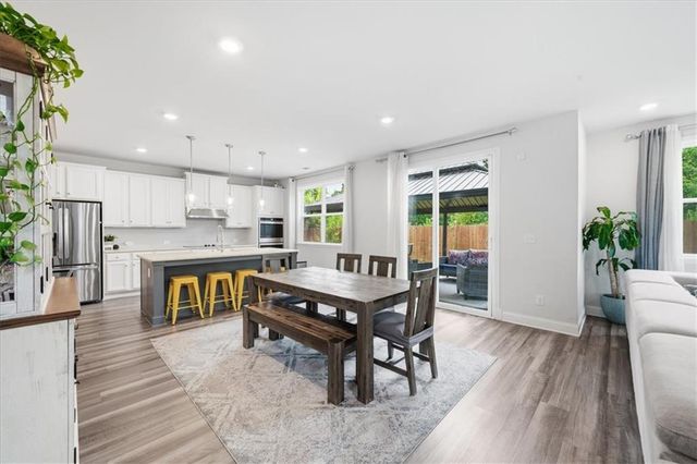 4956 Cooper Farm Drive, Buford, GA 30518