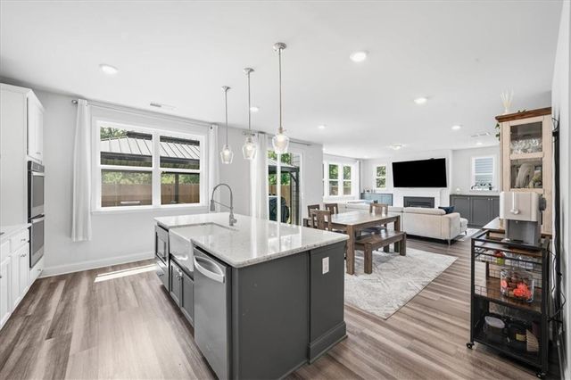 4956 Cooper Farm Drive, Buford, GA 30518