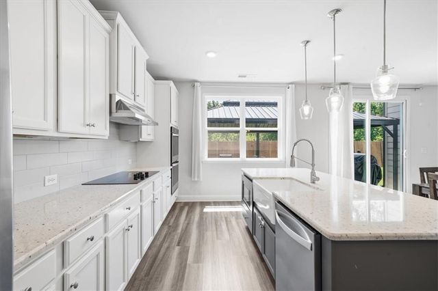 4956 Cooper Farm Drive, Buford, GA 30518