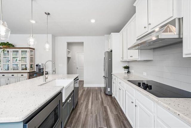 4956 Cooper Farm Drive, Buford, GA 30518