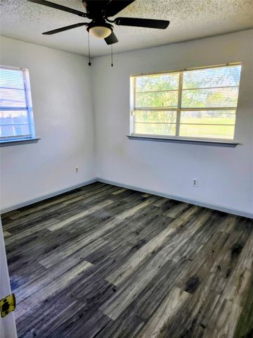 3712 Saint Louis Avenue, Fort Worth, TX 76110