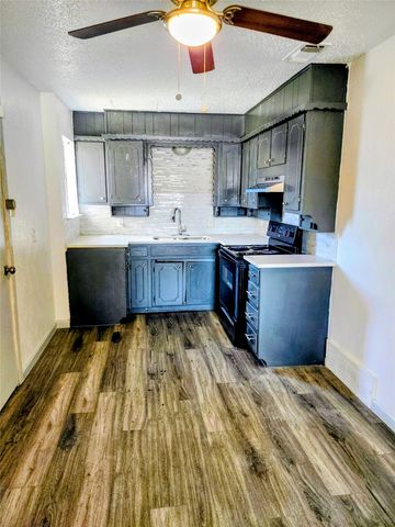 3712 Saint Louis Avenue, Fort Worth, TX 76110