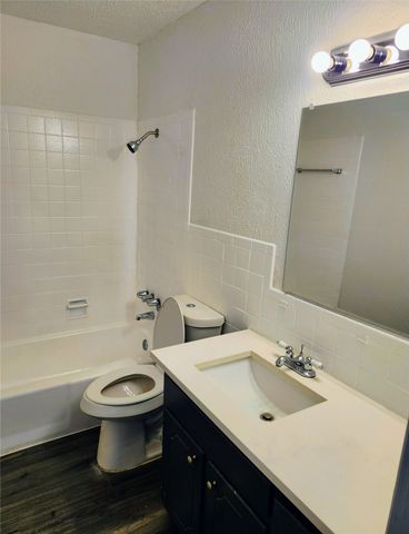 3712 Saint Louis Avenue, Fort Worth, TX 76110