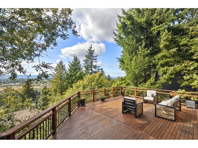 2827 Ne ROCKY BUTTE Rd, Portland, OR 97220