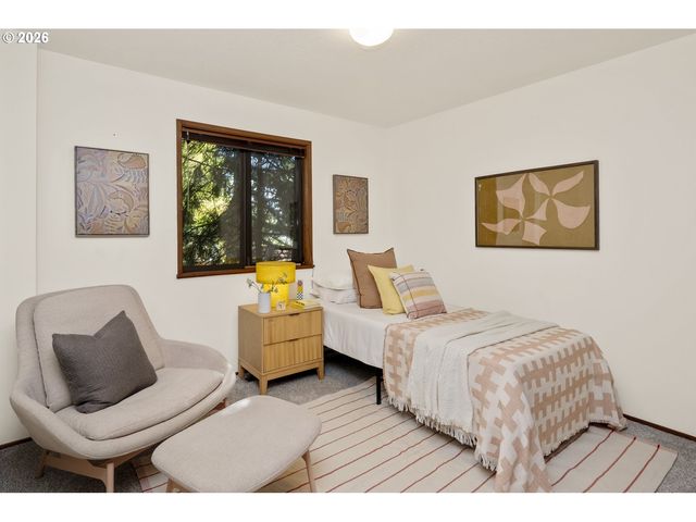 2827 Ne ROCKY BUTTE Rd, Portland, OR 97220