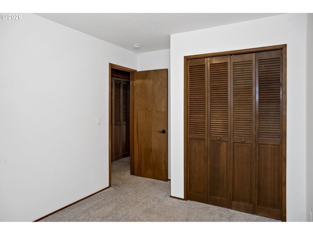 2827 Ne ROCKY BUTTE Rd, Portland, OR 97220