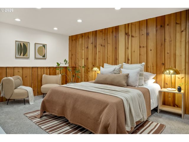 2827 Ne ROCKY BUTTE Rd, Portland, OR 97220